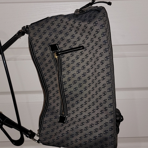 Dooney and Bourke bag - Picture 5 of 15